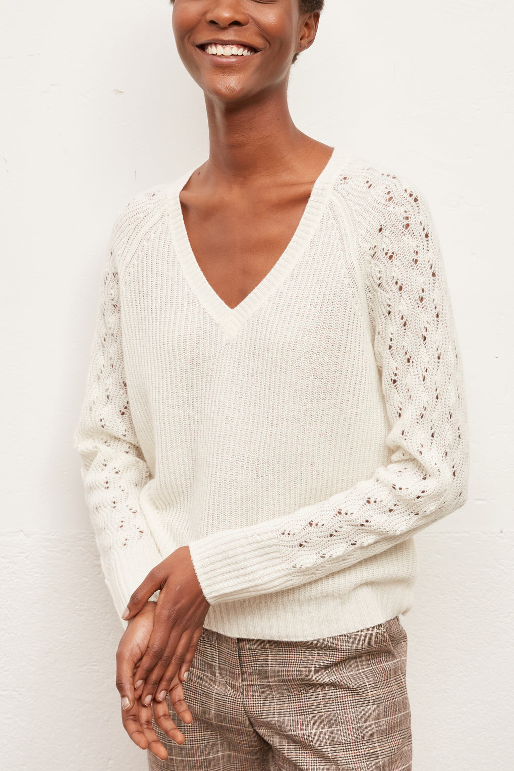 EMY - Pull V en laine et cachemire avec ajours Faume - seconde main