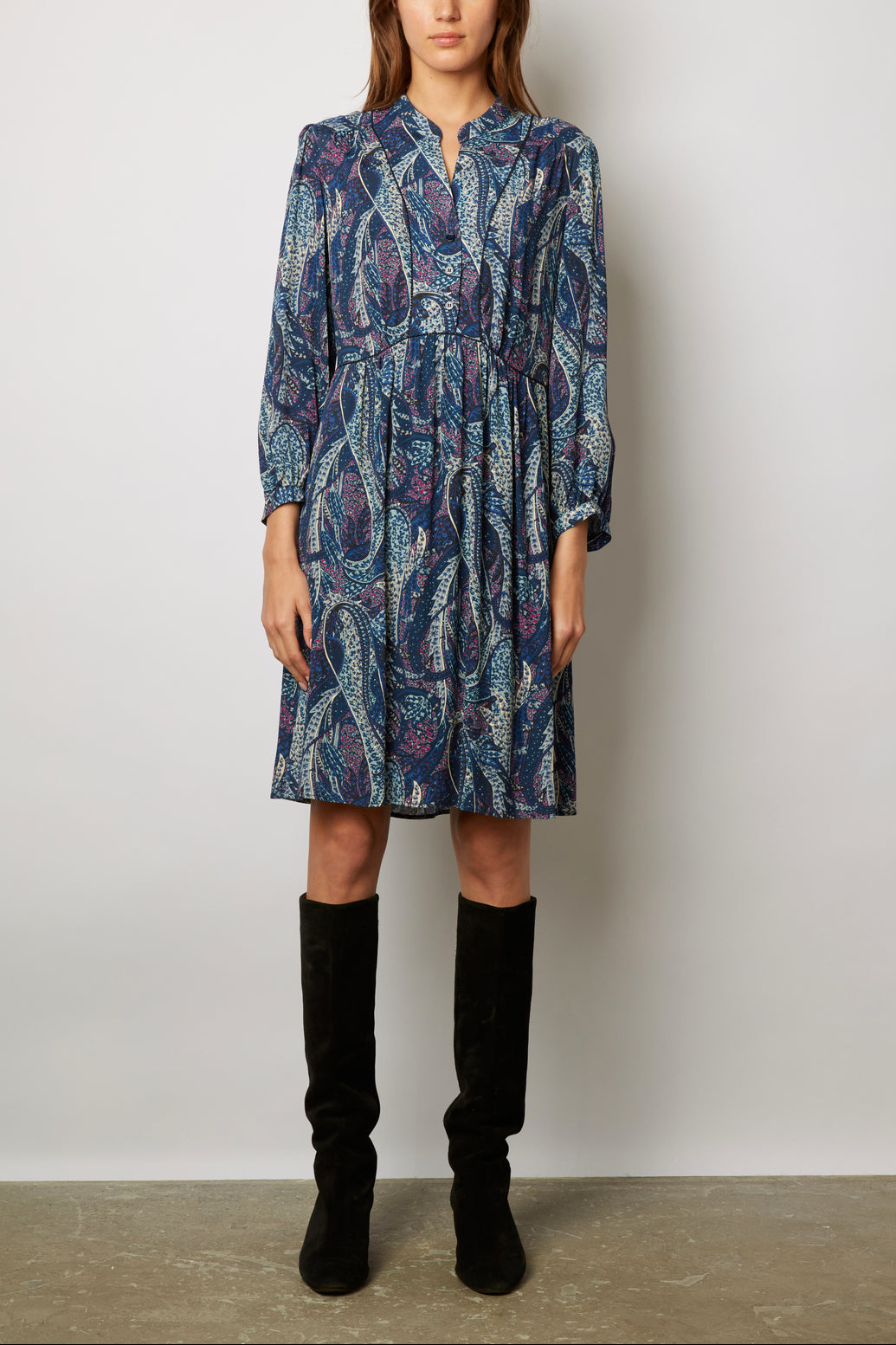 Robe courte et fluide imprimé cachemire ? JANICE Faume - seconde main