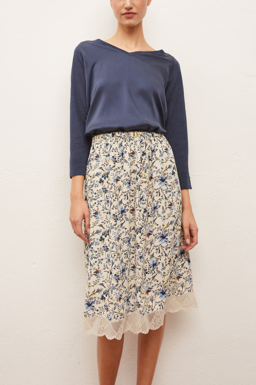 Jupe midi imprimée avec dentelle Faume - seconde main