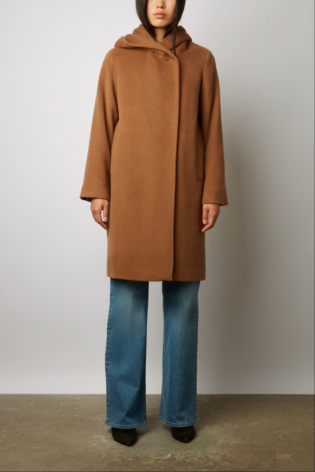 Manteau droit à capuche en laine et alpaga - SAKURA Faume - seconde main