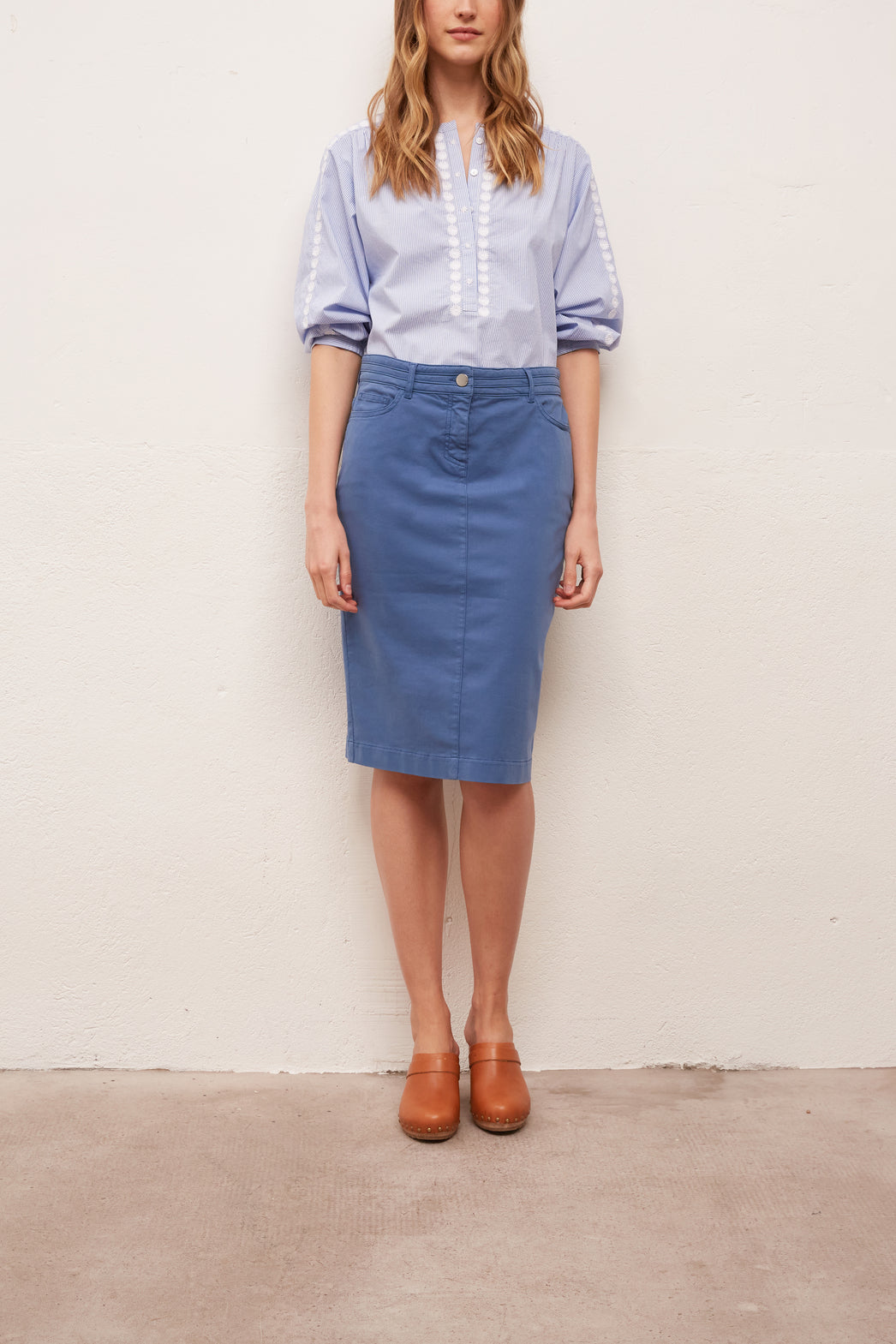 LENA - Jupe droite et courte en coton Stretch Faume - seconde main