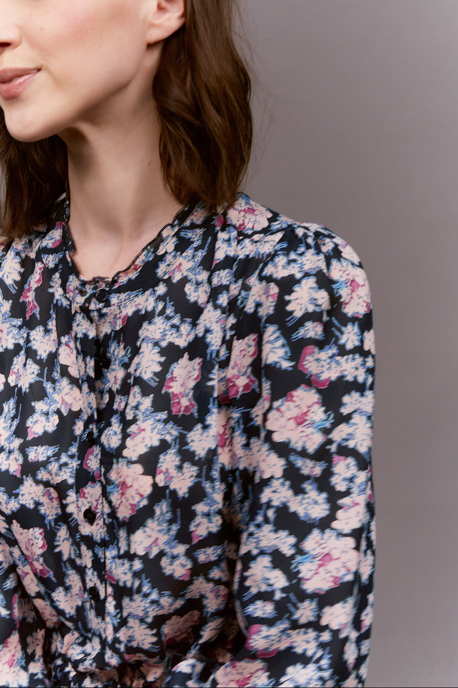 Robe en voile fleuri avec liens à nouer à la taille - JADE Faume - seconde main