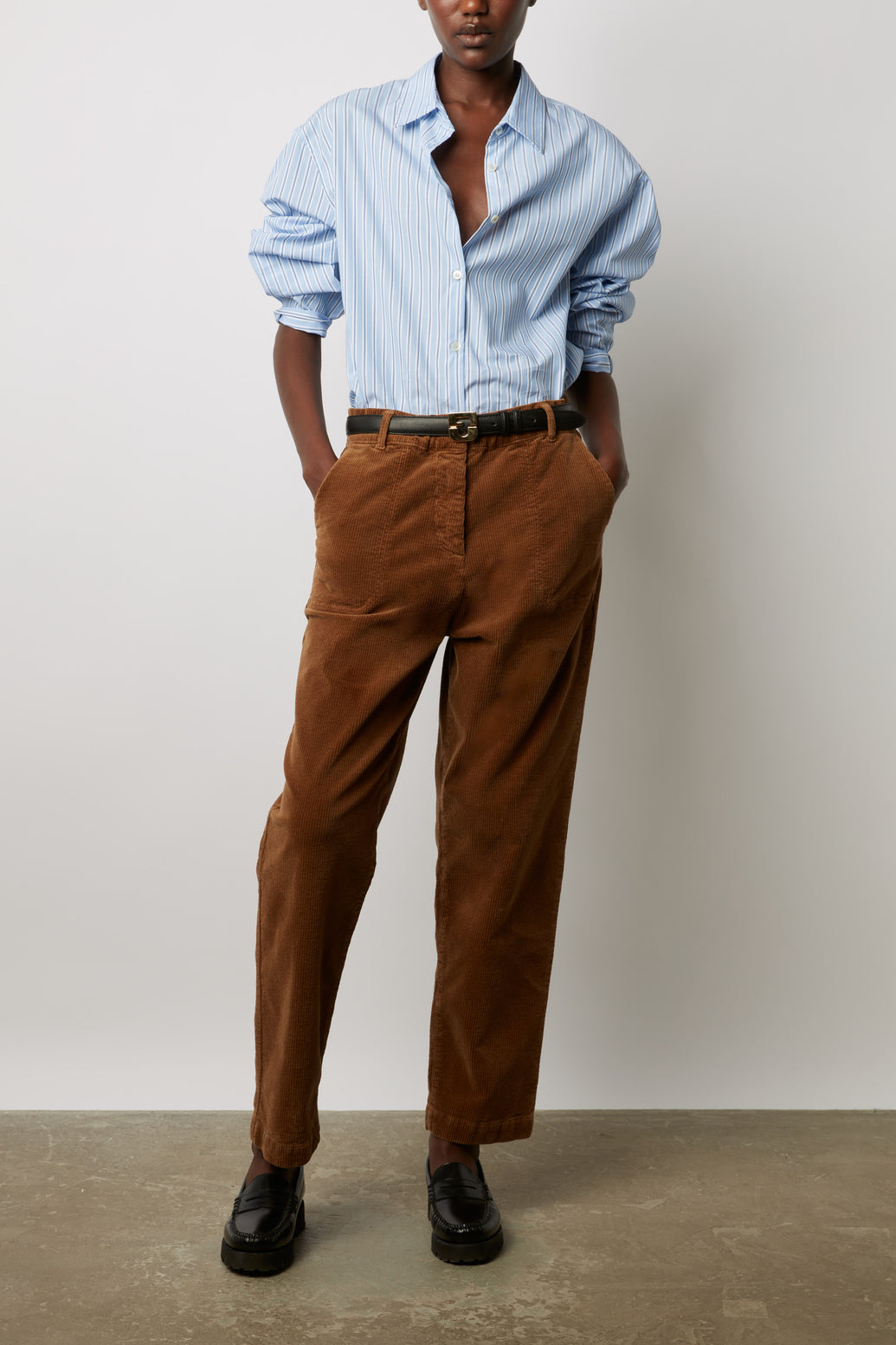 Pantalon cargo en velours lisse - ELISABETH Faume - seconde main