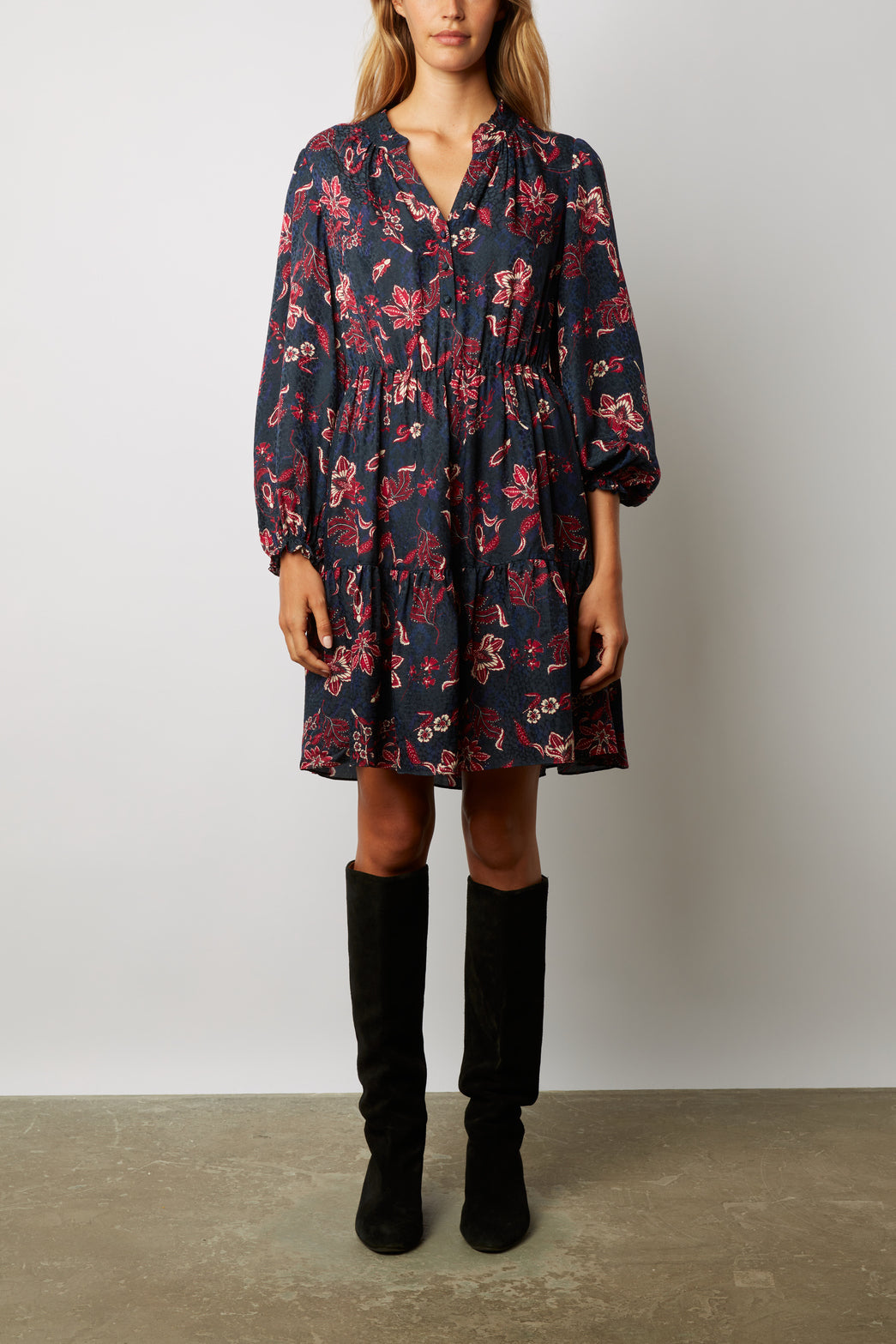 Robe courte en soie mélangée imprimé fleurs - JOSEFINA Faume - seconde main