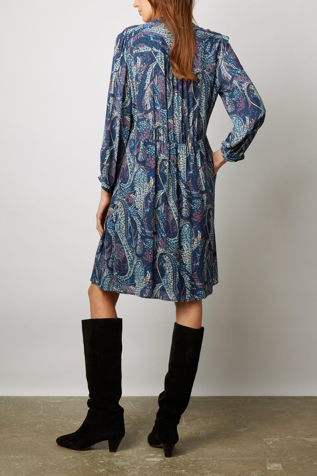 Robe courte et fluide imprimé cachemire ? JANICE Faume - seconde main
