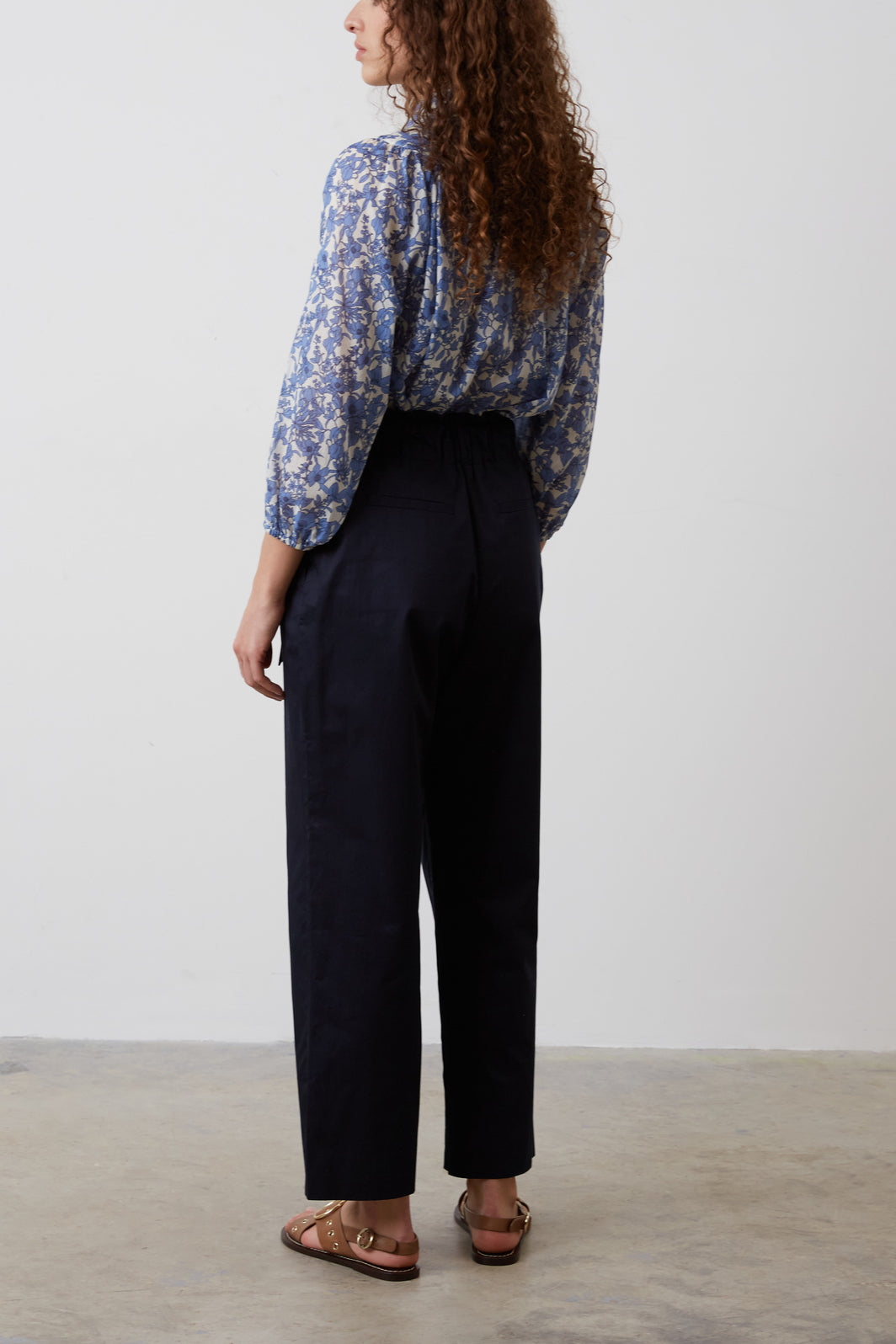 Pantalon carotte en coton - ELARA Faume - seconde main