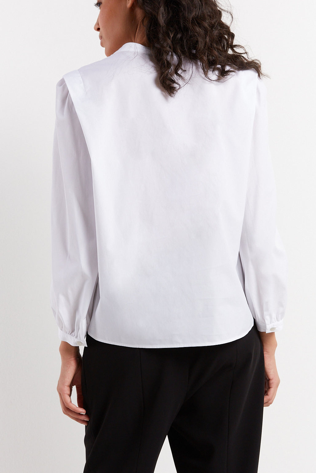 Chemise en coton et détails féminins - CLARYSA Faume - seconde main