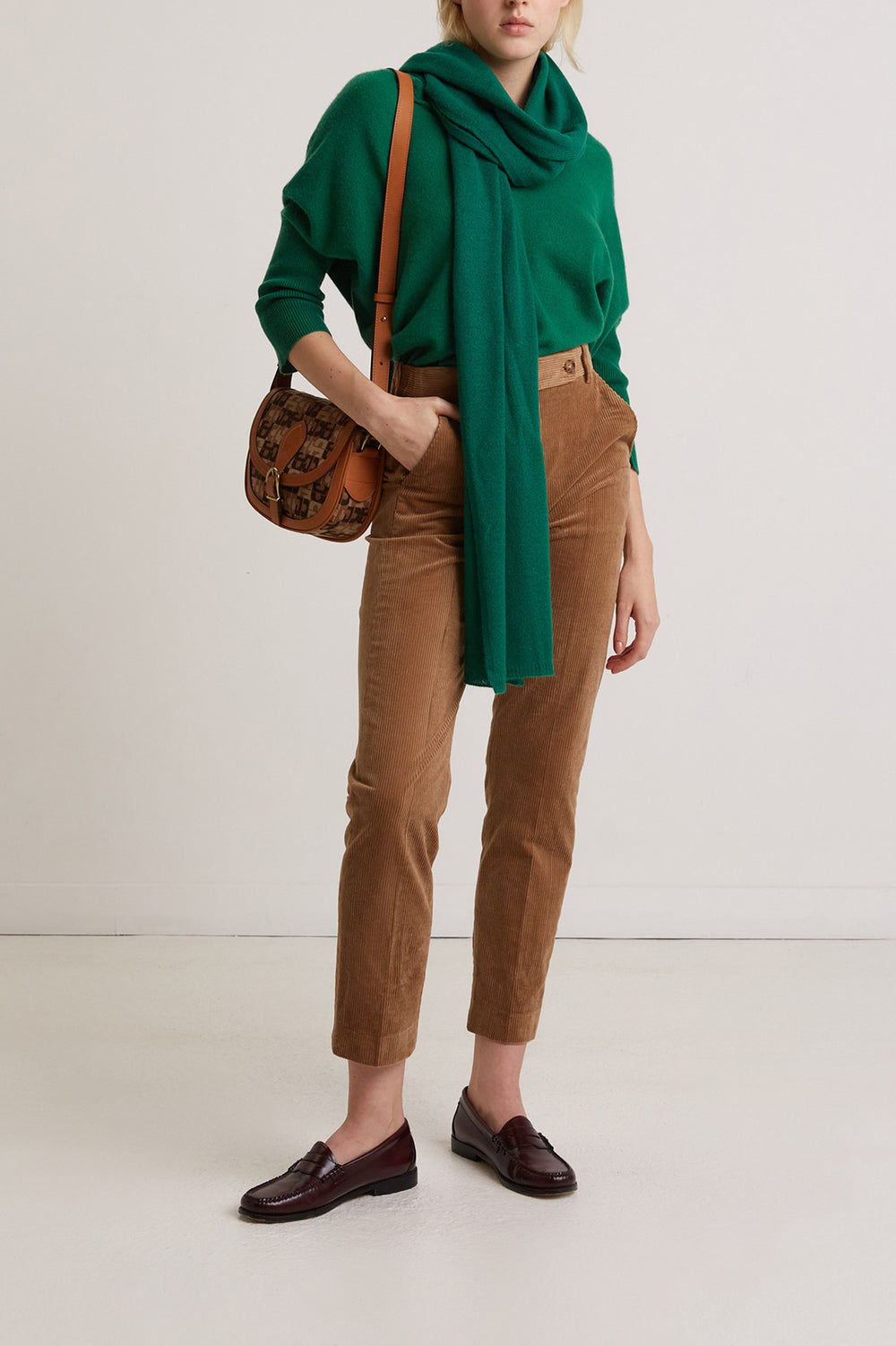 Pantalon classique en velours côtelé - ELIE Faume - seconde main