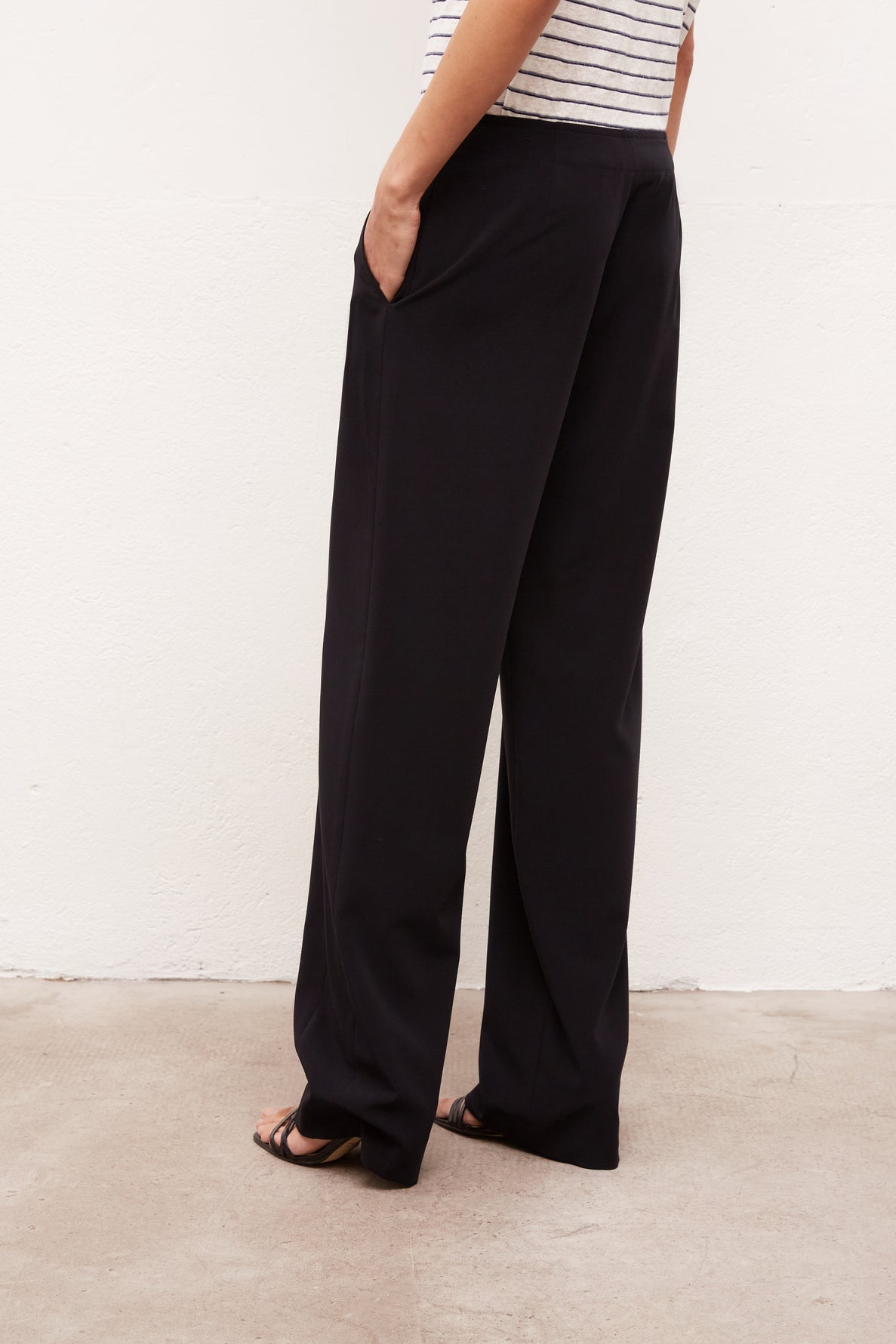 MARILENA - Pantalon fluide à ponts en crêpe Faume - seconde main